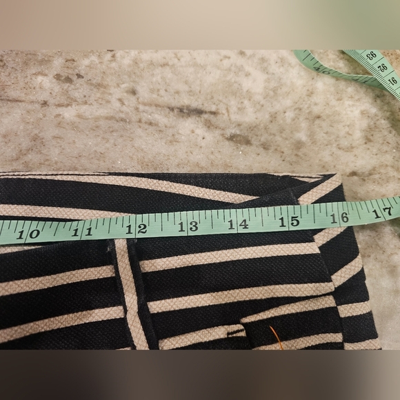 SALE-Loft Marisa women's charcoal and white stripped ankle pants size 6 - Picture 11 of 11